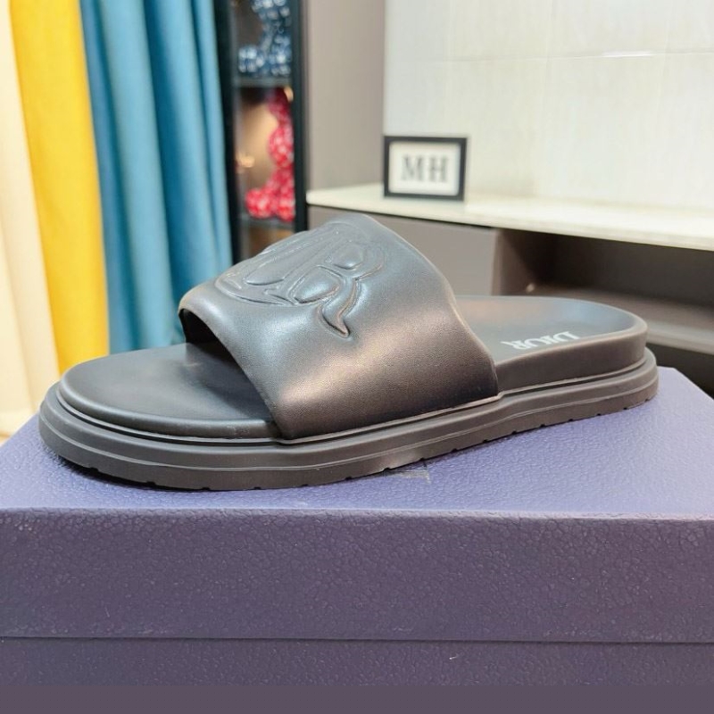 ch**an D*or slippers